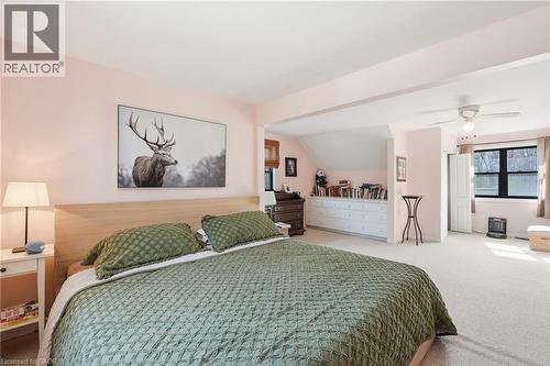 222 Concession 11 E, Freelton, ON - Indoor Photo Showing Bedroom
