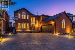 5683 OLDCASTLE CRESCENT  Mississauga, ON L5M 4X6
