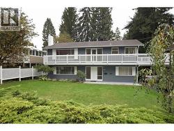 1025 CLEMENTS AVENUE  North Vancouver, BC V7R 2L3