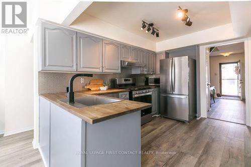 13 Irwin Drive, Barrie, ON - Indoor Photo Showing Kitchen With Stainless Steel Kitchen