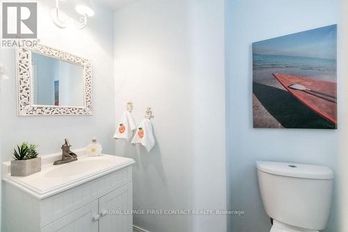 13 Irwin Drive, Barrie, ON - Indoor Photo Showing Bathroom