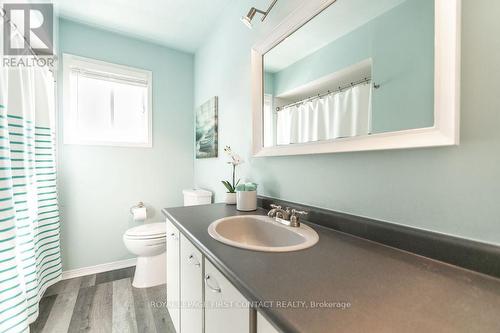 13 Irwin Drive, Barrie, ON - Indoor Photo Showing Bathroom