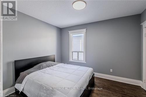 42 East 31St Street, Hamilton, ON - Indoor Photo Showing Bedroom