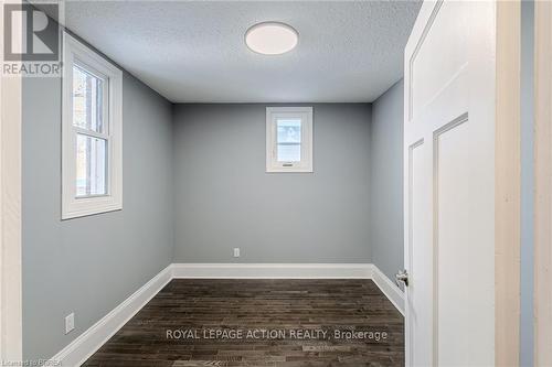 42 East 31St Street, Hamilton, ON - Indoor Photo Showing Other Room