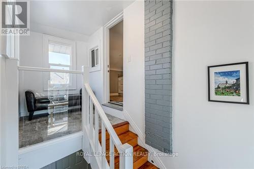 42 East 31St Street, Hamilton, ON - Indoor Photo Showing Other Room