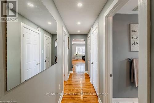 42 East 31St Street, Hamilton, ON - Indoor Photo Showing Other Room