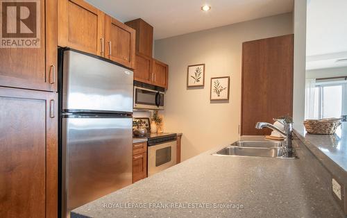 905 - 44 Bond Street W, Oshawa (O'Neill), ON - Indoor Photo Showing Kitchen With Double Sink