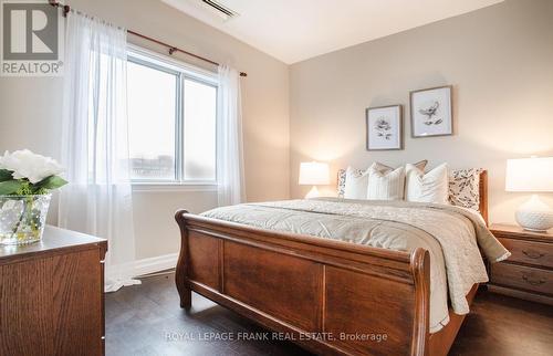 905 - 44 Bond Street W, Oshawa (O'Neill), ON - Indoor Photo Showing Bedroom