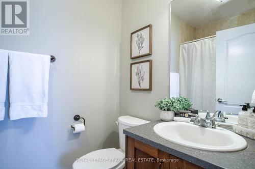 905 - 44 Bond Street W, Oshawa (O'Neill), ON - Indoor Photo Showing Bathroom