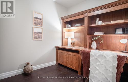 905 - 44 Bond Street W, Oshawa (O'Neill), ON - Indoor