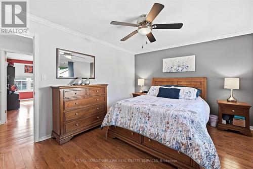 3299 Spruce Avenue, Burlington, ON - Indoor Photo Showing Bedroom