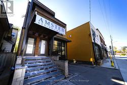 17 SPRINGFIELD ROAD Ottawa, ON K1M 1C8