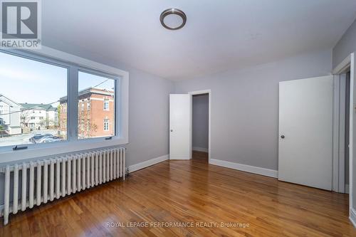 Second level apartment - 17 Springfield Road, Ottawa, ON 