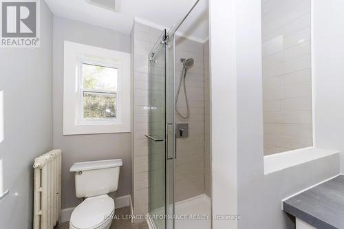 Second level apartment - 17 Springfield Road, Ottawa, ON 