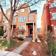 40 CHESTER STREET Oakville, ON L6H 6G8