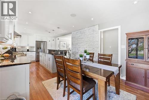 3299 Spruce Avenue, Burlington, ON - Indoor