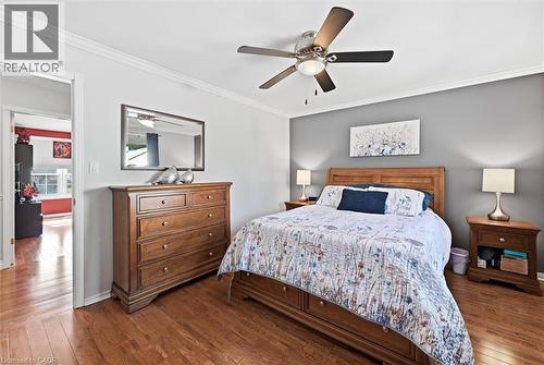 3299 Spruce Avenue, Burlington, ON - Indoor Photo Showing Bedroom