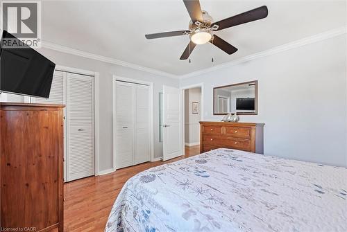 3299 Spruce Avenue, Burlington, ON - Indoor Photo Showing Bedroom