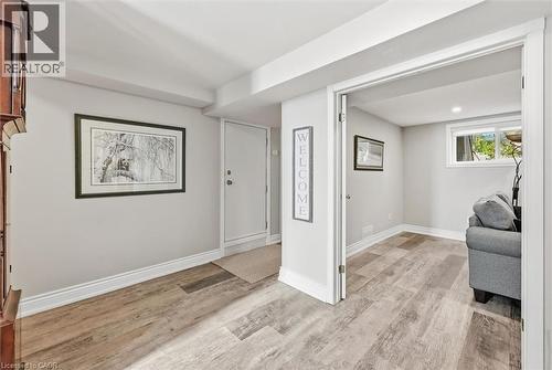 3299 Spruce Avenue, Burlington, ON - Indoor Photo Showing Other Room