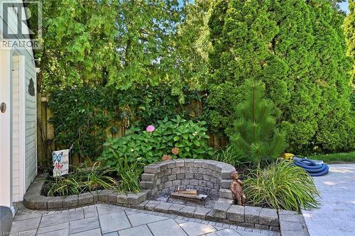 3299 Spruce Avenue, Burlington, ON - Outdoor