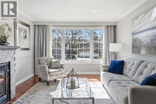 3299 Spruce Avenue, Burlington, ON - Indoor Photo Showing Living Room With Fireplace