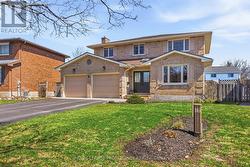 6 THOMPSON COURT  Belleville (Belleville Ward), ON K8P 5C3