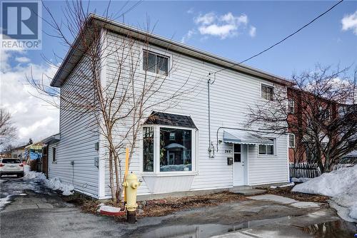 248 Dell  Greater Sudbury, ON P3C 2Y6