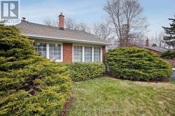 123 VISTA DRIVE W  Mississauga, ON L5M 1W2