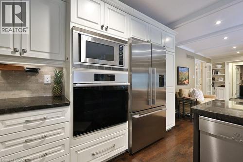 1048 Veroli Court, Mississauga, ON - Indoor Photo Showing Kitchen