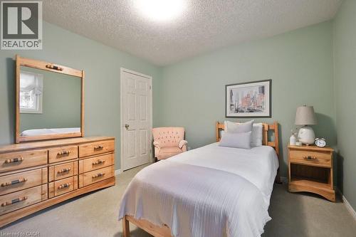 1048 Veroli Court, Mississauga, ON - Indoor Photo Showing Bedroom