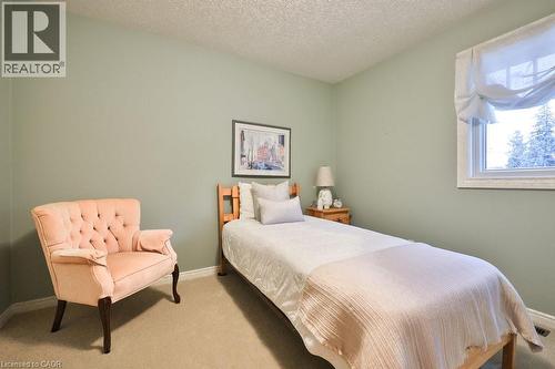 1048 Veroli Court, Mississauga, ON - Indoor Photo Showing Bedroom