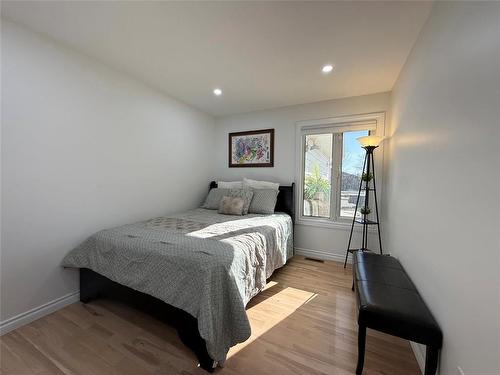 9 Waterloo Crescent, Brandon, MB - Indoor Photo Showing Bedroom