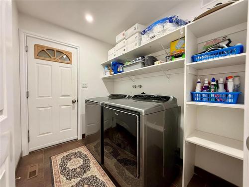 9 Waterloo Crescent, Brandon, MB - Indoor Photo Showing Laundry Room