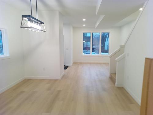 643 Moncton Avenue, Winnipeg, MB - Indoor Photo Showing Other Room