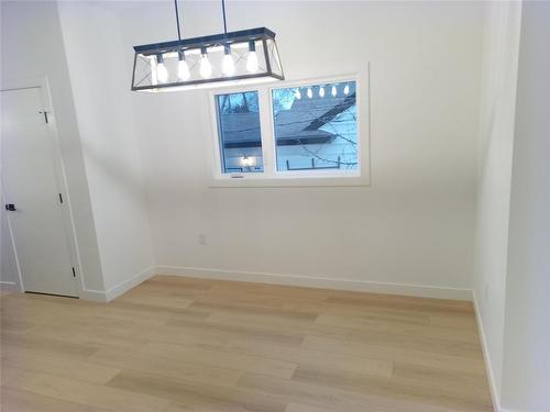 643 Moncton Avenue, Winnipeg, MB - Indoor Photo Showing Other Room
