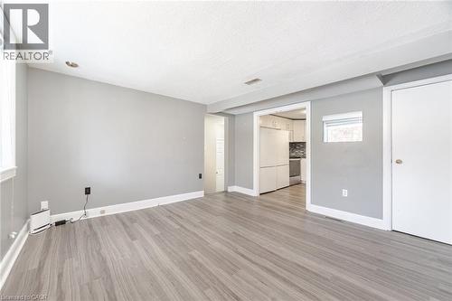 16 Royal Avenue, Hamilton, ON - Indoor Photo Showing Other Room