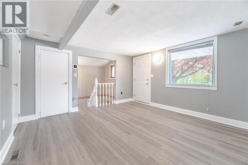16 Royal Avenue, Hamilton, ON - Indoor Photo Showing Other Room