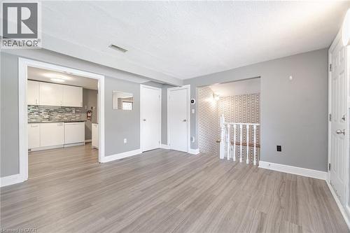 16 Royal Avenue, Hamilton, ON - Indoor Photo Showing Other Room
