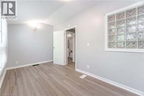 16 Royal Avenue, Hamilton, ON - Indoor Photo Showing Other Room