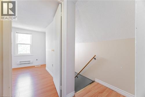 16 Royal Avenue, Hamilton, ON - Indoor Photo Showing Other Room