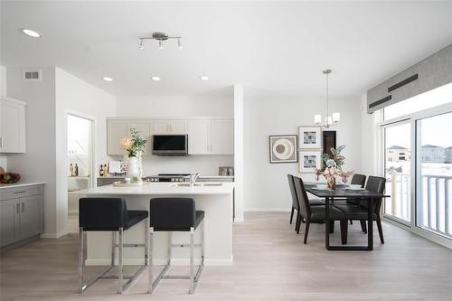 172 Moonlight Bay, Winnipeg, MB - Indoor