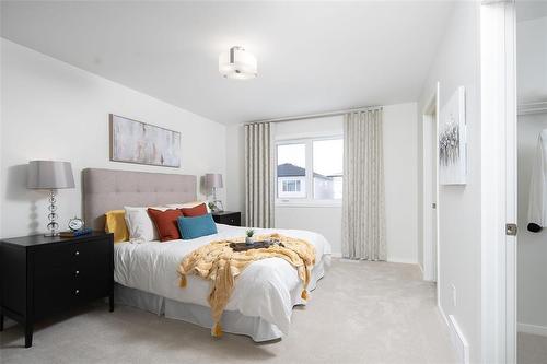 172 Moonlight Bay, Winnipeg, MB - Indoor Photo Showing Bedroom