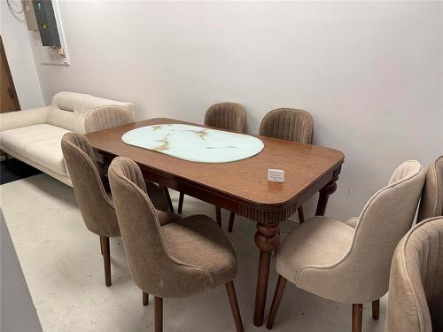 1857 Portage Avenue, Winnipeg, MB 