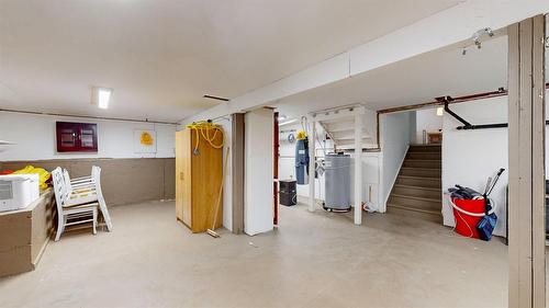 10219 Twin Bays Road, Twin Bays, BC - Indoor Photo Showing Basement