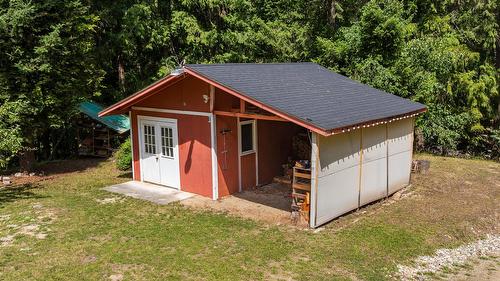 10219 Twin Bays Road, Twin Bays, BC - Outdoor