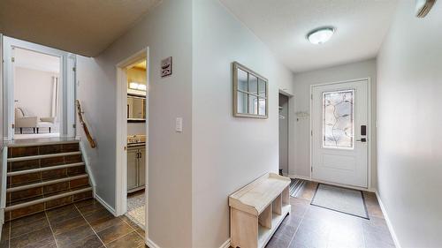 10219 Twin Bays Road, Twin Bays, BC - Indoor Photo Showing Other Room