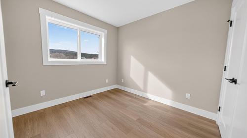 221 4Th Avenue, Cranbrook, BC - Indoor Photo Showing Other Room