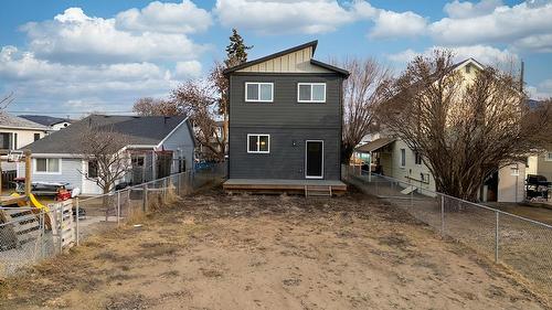 221 4Th Avenue, Cranbrook, BC - Outdoor