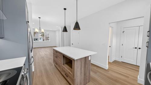 221 4Th Avenue, Cranbrook, BC - Indoor