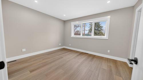 221 4Th Avenue, Cranbrook, BC - Indoor Photo Showing Other Room